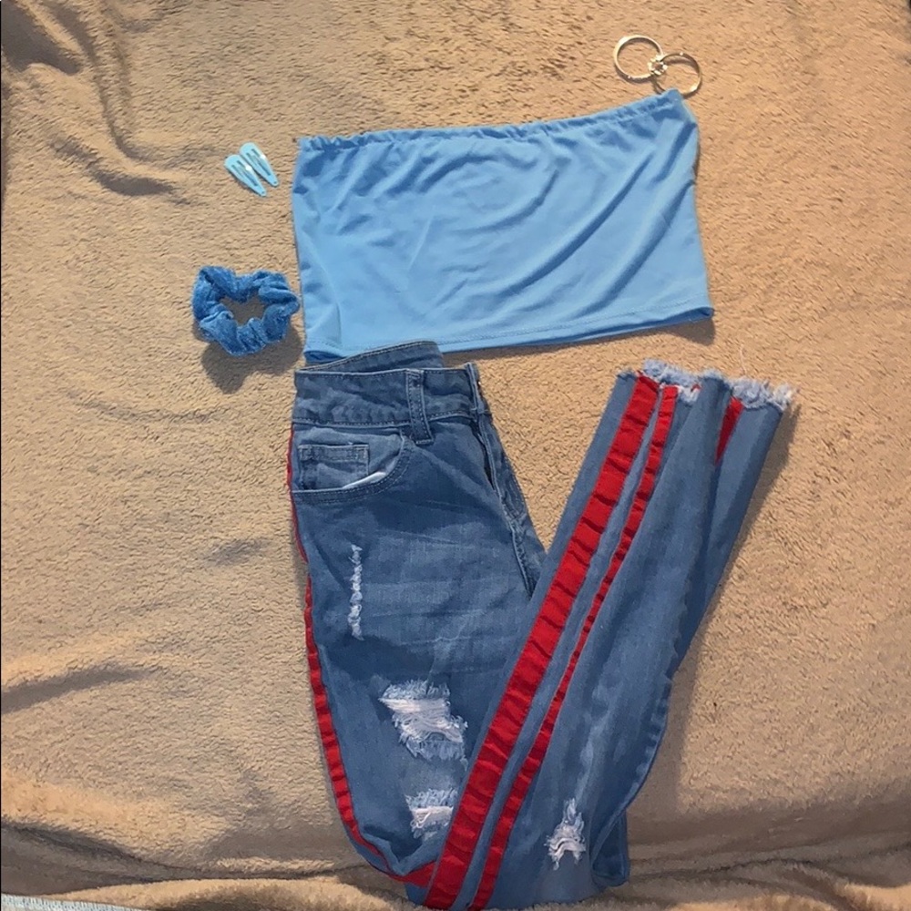 🦋baby blue tube top